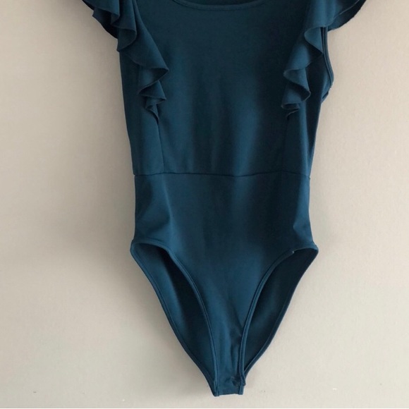 💐New Ruffle Body Suit - Picture 3 of 9